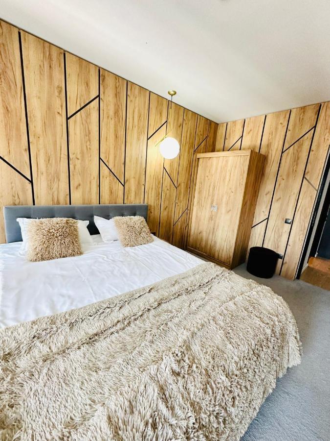 Kharisma Apartment-Free Parking-Ultracentral クルージュ＝ナポカ エクステリア 写真